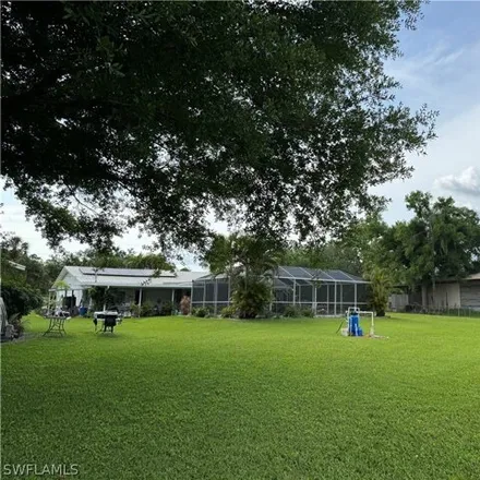 Image 8 - Old Bayshore Road, Lee County, FL 33917, USA - House for sale