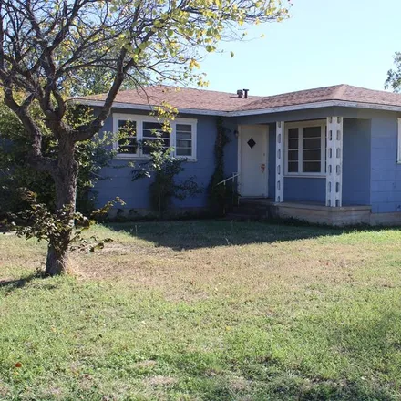 Buy this 3 bed house on 707 North 3rd Street in Ballinger, TX 76821