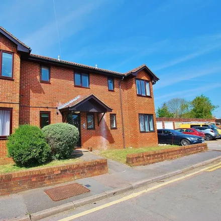 Rent this 1 bed apartment on 92A Manor Road in Guildford, GU2 9NW