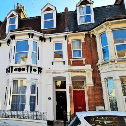 Buy this 6 bed townhouse on 6 in 8 Auckland Road East, Portsmouth
