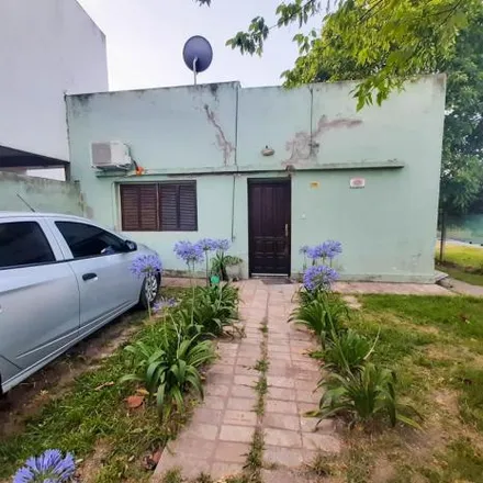 Buy this 2 bed house on Instituto de Investigación sobre Conocimiento y Políticas Públicas (CPP) in Calle 16, Partido de La Plata