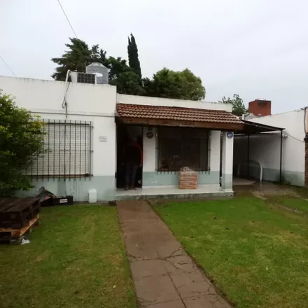 Buy this studio house on los alerces in Partido de Escobar, Ingeniero Maschwitz