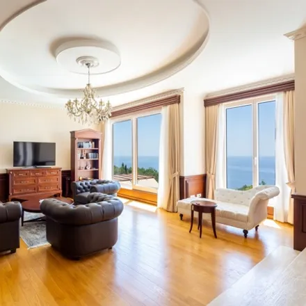 Buy this 4 bed house on Budva (centar) in Mediteranska, 86000 Budva