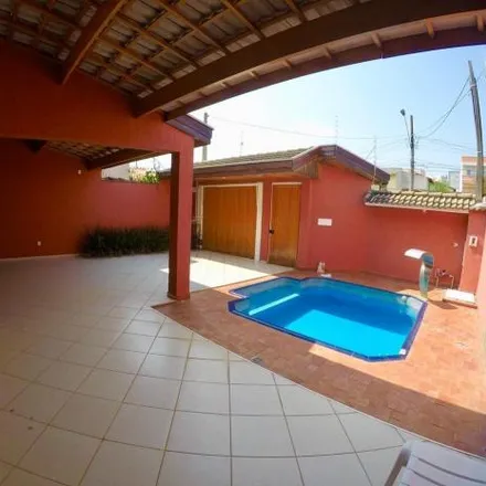Buy this 4 bed house on Rua Nemer Gebara in Green Village, Avaré - SP