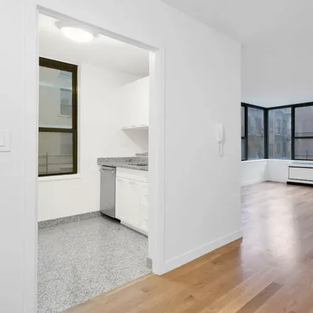 Image 2 - 247 W 87th St, Unit 4F - Apartment for rent