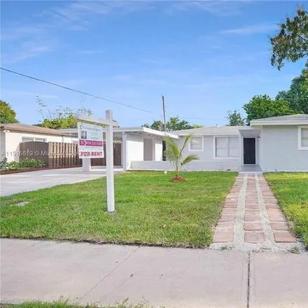 Rent this 3 bed house on 812 SW 1st St