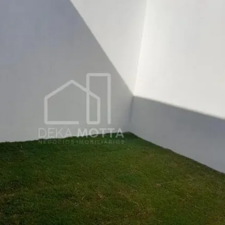 Buy this 2 bed house on Avenida Iraque in Laranjeiras, Uberlândia - MG