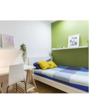 Image 9 - Centro Privado de Educación de Personas Adultas Practivox, Calle de Atocha, 93, 28014 Madrid, Spain - Apartment for rent