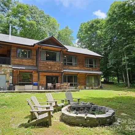 Image 2 - 37 W Green Briar Ln, Green Mountain, North Carolina, 28740 - House for sale