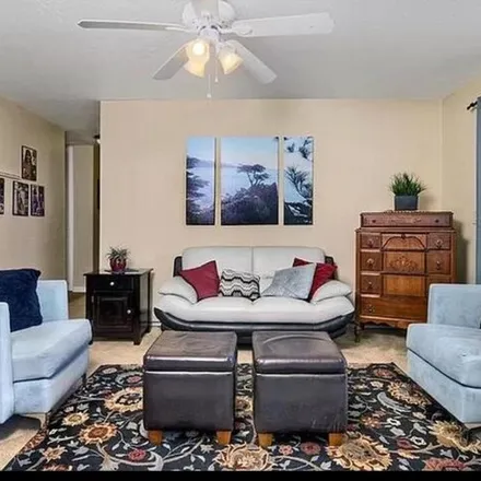 Image 2 - 1720 Halford Avenue, Santa Clara, CA 95051, USA - Apartment for rent