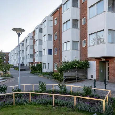 Rent this 3 bed apartment on Rimfrostgatan 47 in 418 37 Gothenburg, Sweden