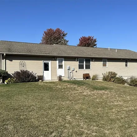 Image 7 - 698 16th Street Southeast, Sioux Center, IA 51250, USA - House for sale