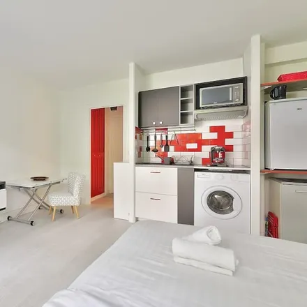 Rent this studio apartment on Boulogne-Billancourt in Hauts-de-Seine, France