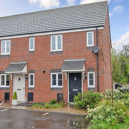 Rent this 2 bed townhouse on Tarn Close in Willenhall, WV13 3AQ