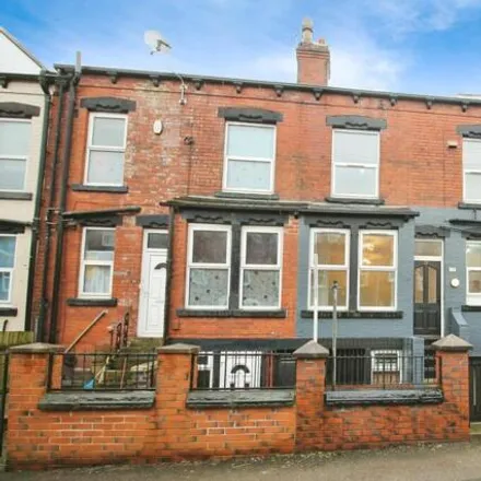 Buy this 2 bed townhouse on Gilpin Terrace in Leeds, LS12 1HL