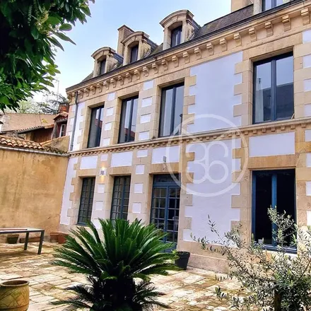 Buy this 11 bed house on Poitiers in Rue Maillochon, 86000 Poitiers
