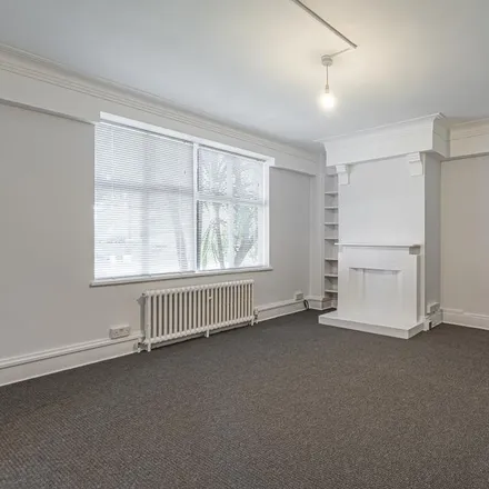 Rent this 2 bed apartment on Marlborough Road in Wellesley Road, Strand-on-the-Green