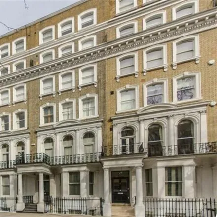 Rent this 2 bed apartment on 4-5 Beaufort Gardens in London, SW3 1PY