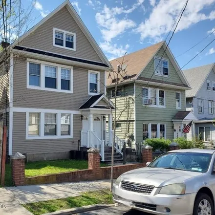 Buy this 5 bed house on 12 DuBois Avenue in New York, NY 10310