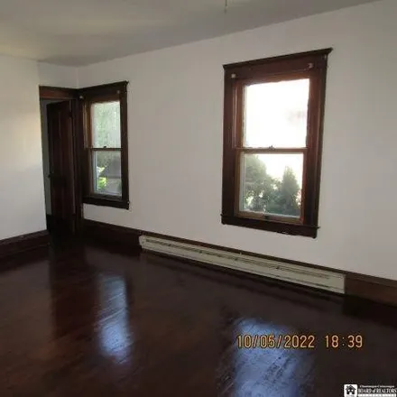 Image 3 - 137 Bowen Street, Jamestown, NY 14701, USA - Apartment for sale