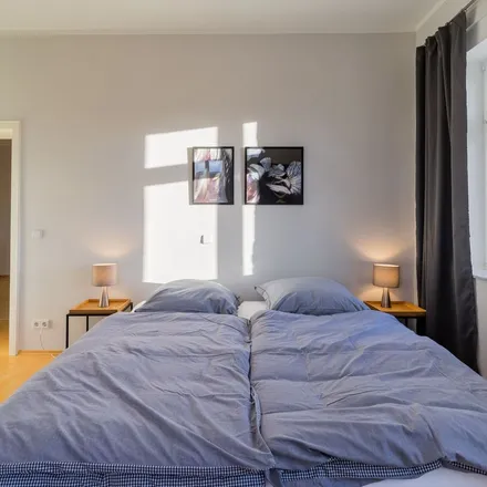 Rent this 2 bed apartment on Off and On again in Neue Weberstraße, 10243 Berlin