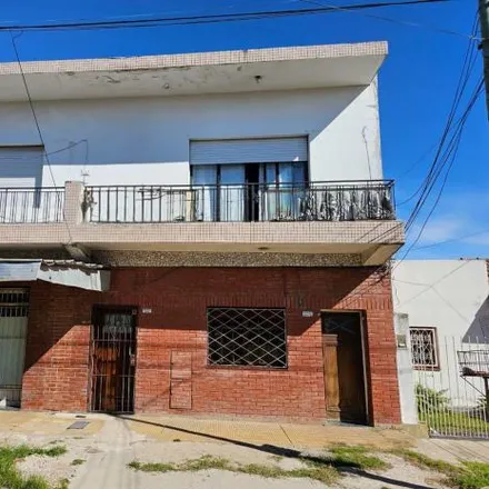 Buy this 6 bed house on Lanús 3099 in Partido de Morón, B1708 FEU Morón
