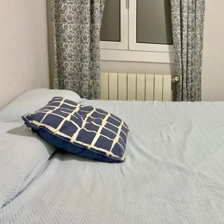 Rent this 4 bed room on Passatge de Flaugier in 3, 08041 Barcelona