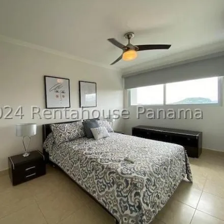 Rent this 2 bed apartment on Calle Los Lirios in Albrook, 0843
