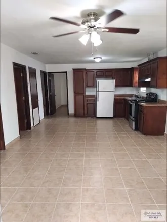 Image 4 - 99 Vista Court, Brownsville, TX 78521, USA - House for sale