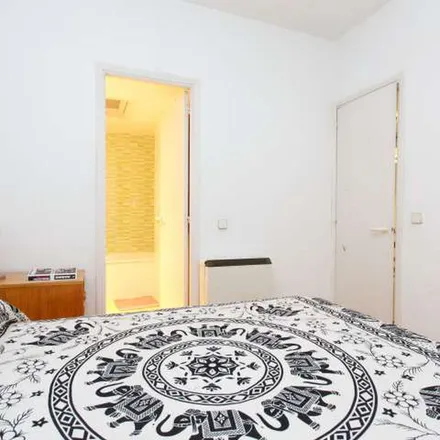 Rent this 1 bed apartment on Madrid in Calle del Río, 7