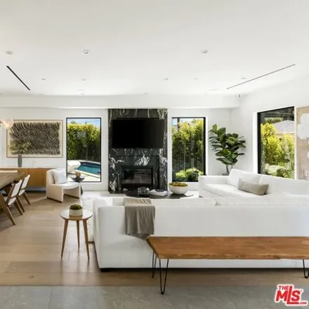 Image 2 - 511 North Marquette Street, Los Angeles, CA 90272, USA - House for sale