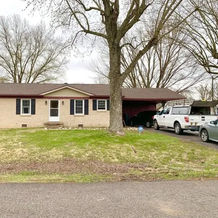 Rent this 3 bed house on 3929 Tanglewood Drive in Hopkinsville, KY 42240