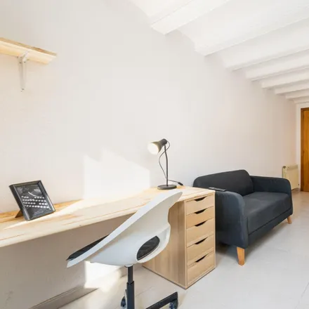 Rent this 5 bed room on Carrer Ample in 3, 08002 Barcelona