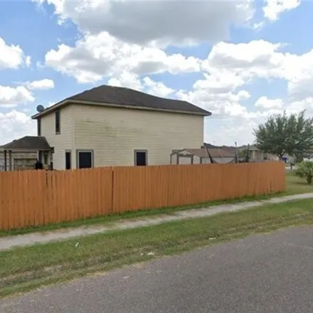 Image 4 - 937 6th Street, Mercedes, TX 78570, USA - House for sale