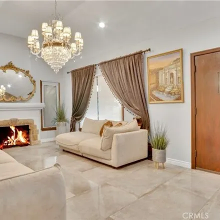 Image 3 - 3679 Sierra Vista Avenue, Verdugo City, Glendale, CA 91208, USA - House for sale