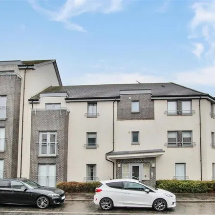 Rent this 2 bed apartment on Crookston Court in Stenhousemuir, FK5 4XE