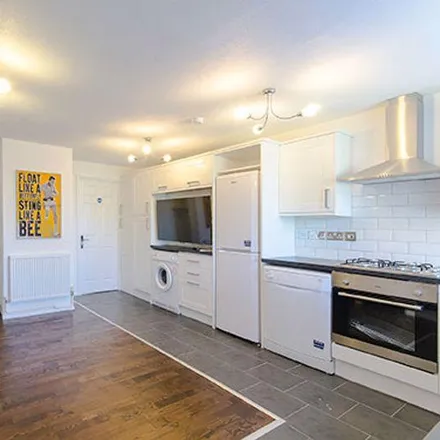 Rent this 5 bed apartment on 16 Crefeld Close in London, W6 8EL