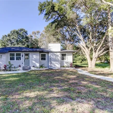 Buy this 3 bed house on 1530 Smallwood Circle in Clearwater, FL 33755