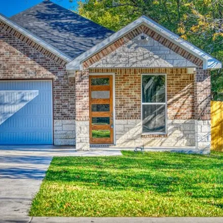 Buy this 3 bed house on 603 Greenwood Street in Terrell, TX 75160