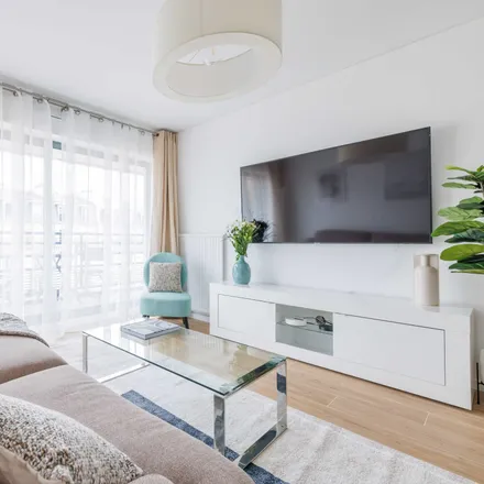 Rent this 1 bed apartment on 137 Rue Anatole France in 92300 Levallois-Perret, France