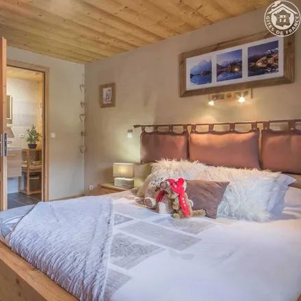 Rent this 4 bed house on Route du col des aravis in 73590 La Giettaz, France