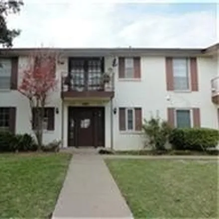 Buy this 1 bed condo on 4108 Ridglea Country Club Drive in Fort Worth, TX 76126
