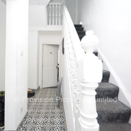 Rent this 8 bed townhouse on Shahjahan in Brudenell Avenue, Leeds