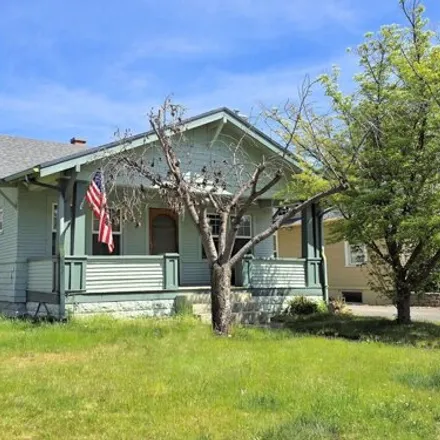 Buy this 4 bed house on 1439 Browne Avenue in Yakima, WA 98902