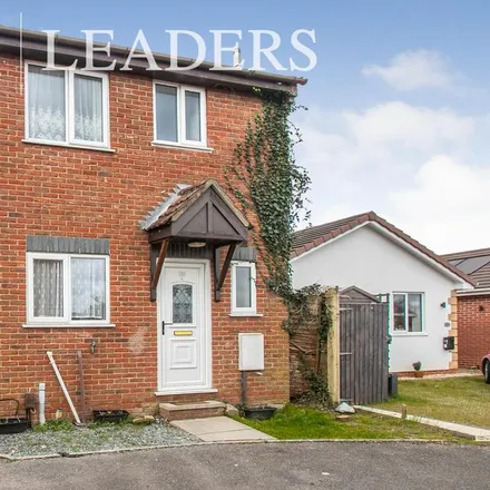 Rent this 3 bed house on Highview Gardens in Bournemouth, Christchurch and Poole