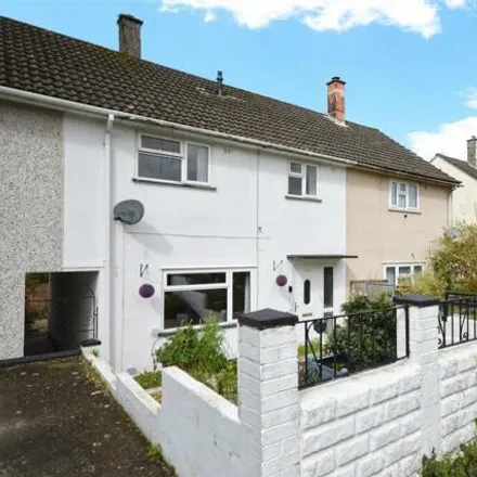 Buy this 3 bed townhouse on 135 Dutton Road in Bristol, BS14 8BZ