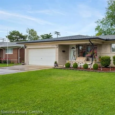 Image 3 - 33048 Shelley Lynne Drive, Sterling Heights, MI 48312, USA - House for sale