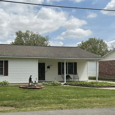 Buy this 2 bed house on 824 North Poplar Street in Dexter, MO 63841