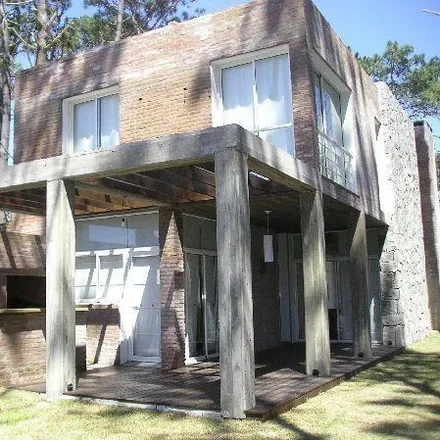 Buy this 4 bed house on Salvador Pallas 32 in 20000 La Barra, Uruguay
