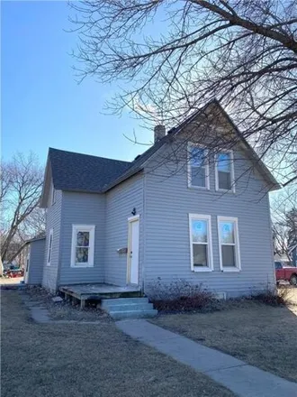 Buy this 3 bed house on 202 9th Avenue East in Alexandria, MN 56308